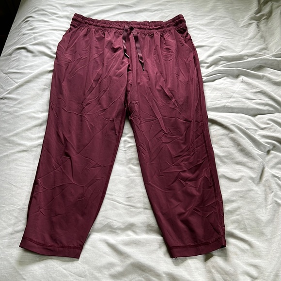 Lululemon light weight pant - Picture 1 of 5